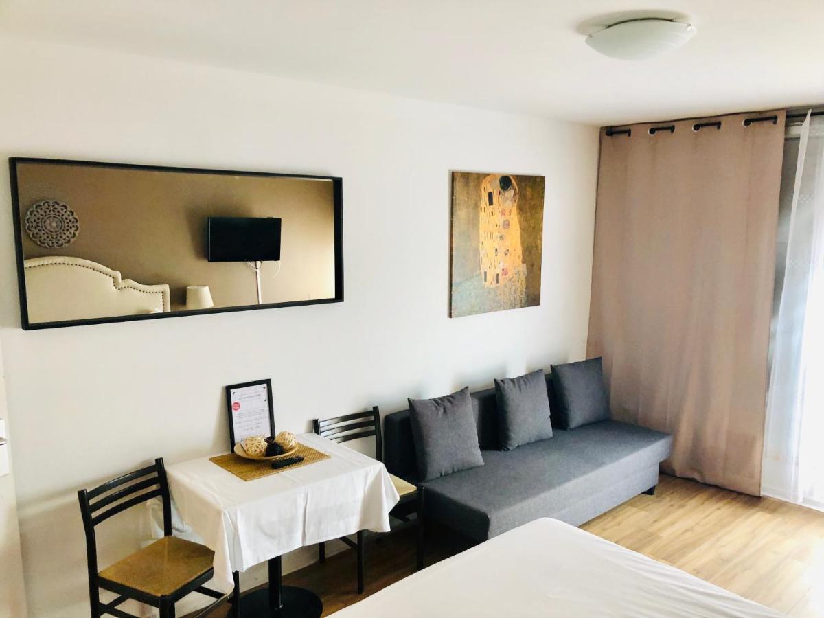 Smart Rent Aparts Les Studiantes Lille Luaran gambar