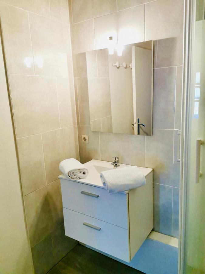 Smart Rent Aparts Les Studiantes Lille Luaran gambar