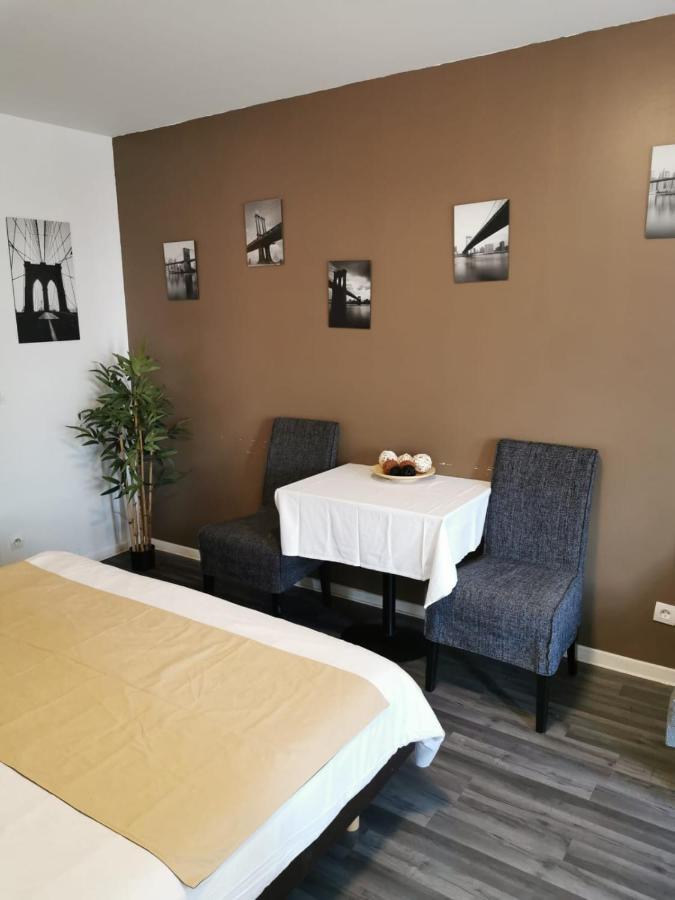 Smart Rent Aparts Les Studiantes Lille Luaran gambar